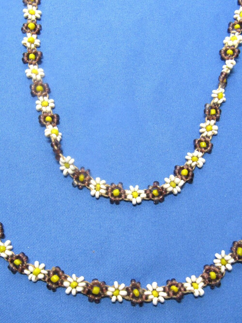 Vintage Daisy Chain Seed Beaded Necklace white amber & yellow Retro Boho Hippie